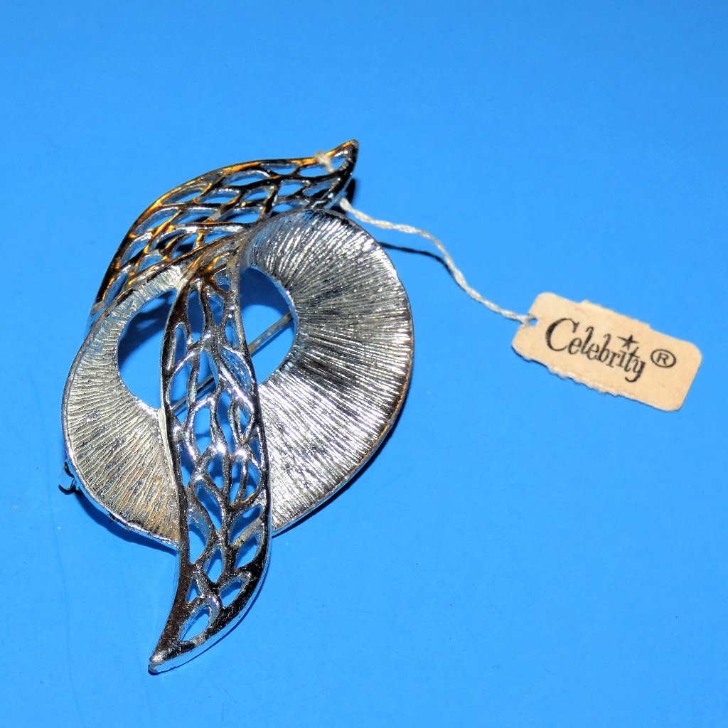 Vintage Signed Celebrity Ribbon Brooch Pin With Tag Silver Tone Swirl